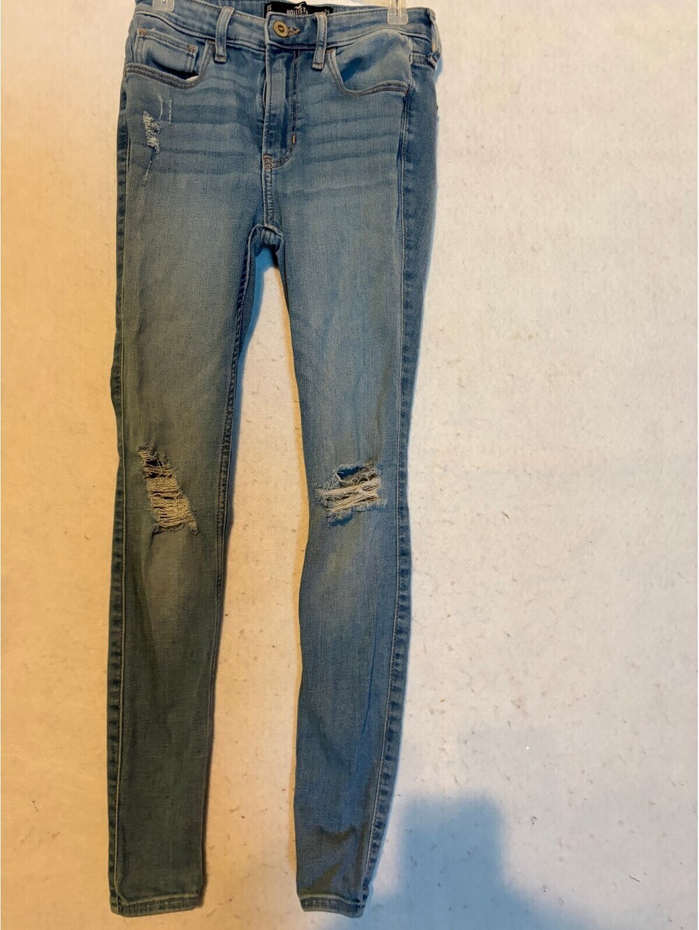 Hollister Women's Light Blue Distressed Skinny Jeans Size 0